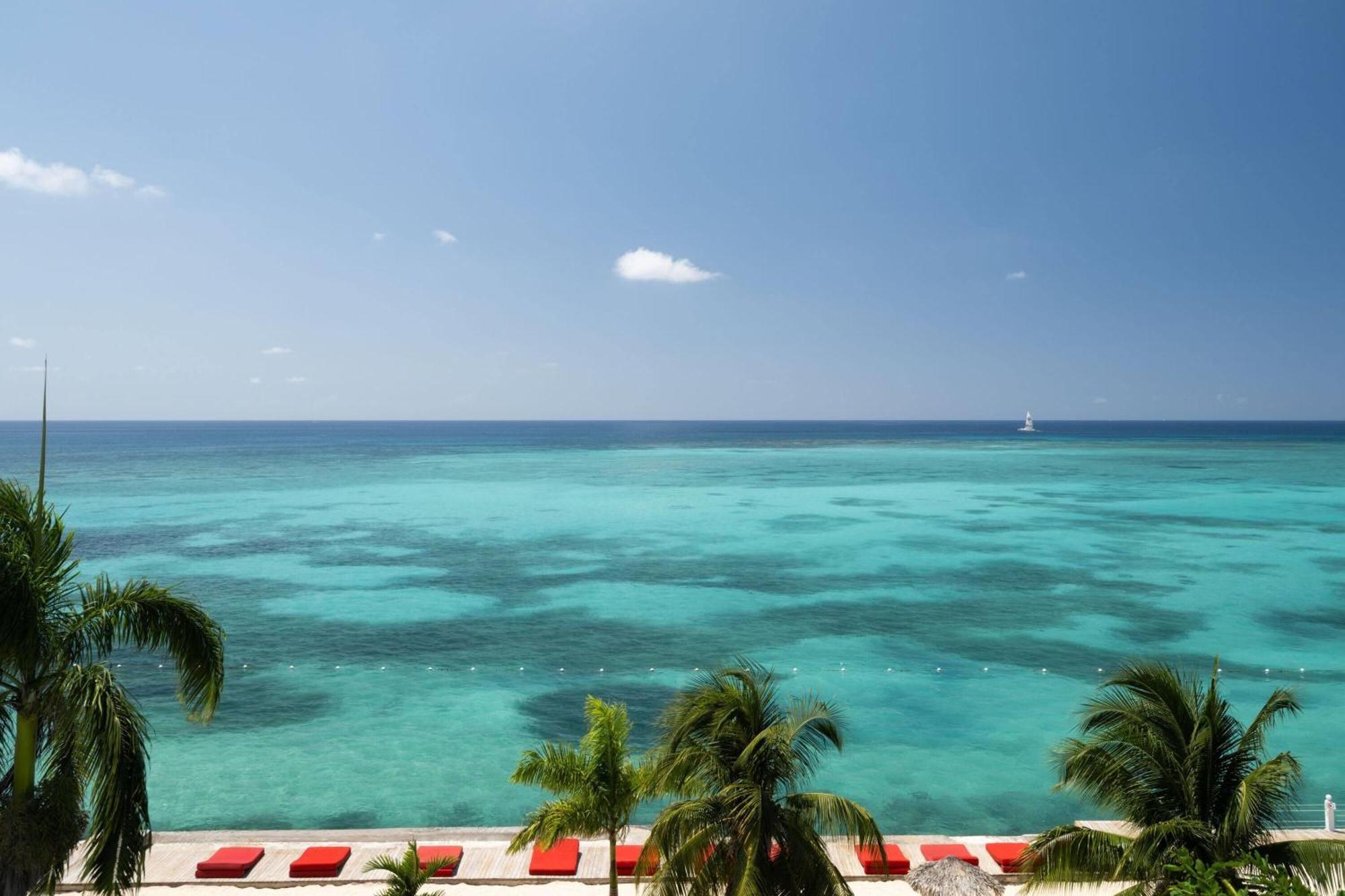Grand Decameron Montego Beach, A Trademark All-Inclusive Resort Teluk Montego Bagian luar foto